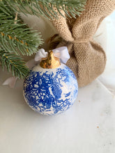 Load image into Gallery viewer, Blue Floral Print Ceramic Ornament