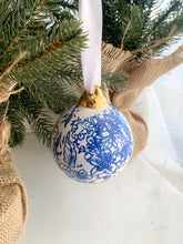 Load image into Gallery viewer, Blue Floral Print Ceramic Ornament