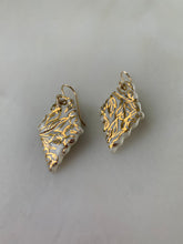 Load image into Gallery viewer, Leona Gold Floral Earrings