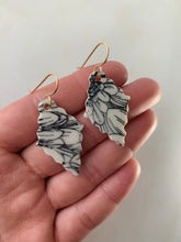 Load image into Gallery viewer, Leona Dahlia Earrings