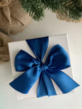 Load image into Gallery viewer, Ceramic Iridescent Circle Ornament