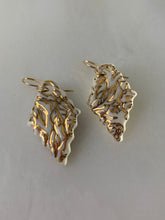 Load image into Gallery viewer, Leona Gold Floral Earrings