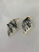 Load image into Gallery viewer, Leona Dahlia Earrings