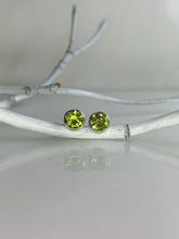 Load image into Gallery viewer, Alice Peridot Earrings